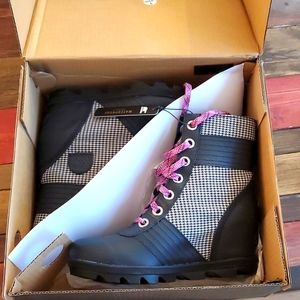 Sorrel nwt  Flash $62